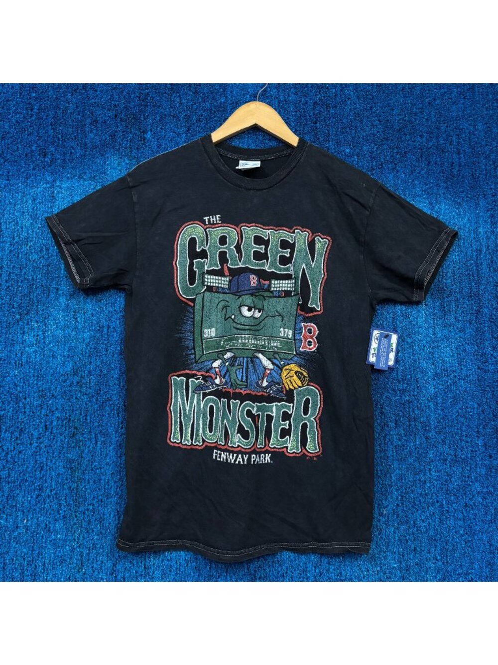 Boston Redsox MLB The Green Monster Baseball T-Shirt Size Medium